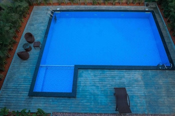Palm Wave Beach Resort,,3 star
