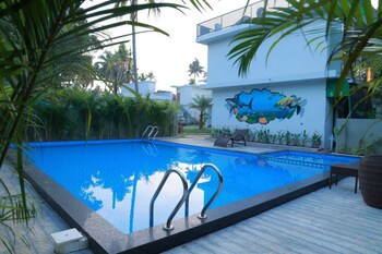 Palm Wave Beach Resort,,3 star