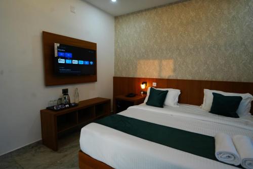 palm wave beach resort