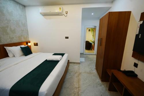 palm wave beach resort