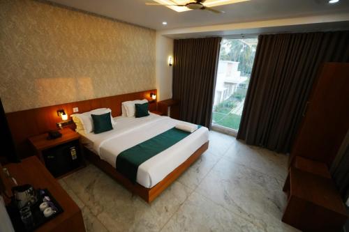 palm wave beach resort