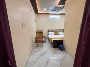 Ma Tulshi Geust House ,,4 star