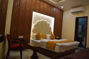 hotel brij inn