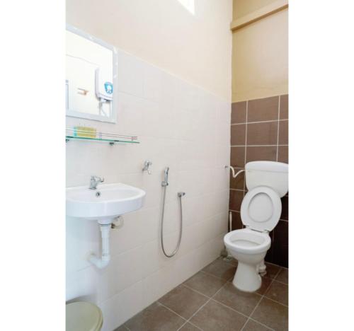 oyo 91271 cik ein homestay