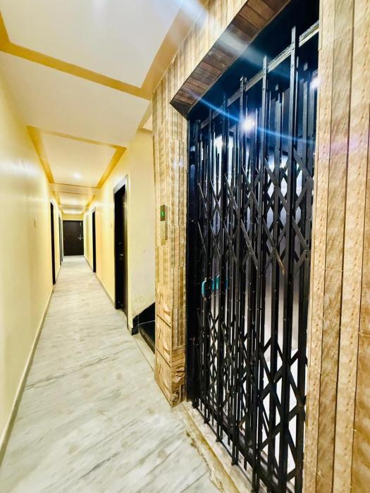 hotel magadh crystal