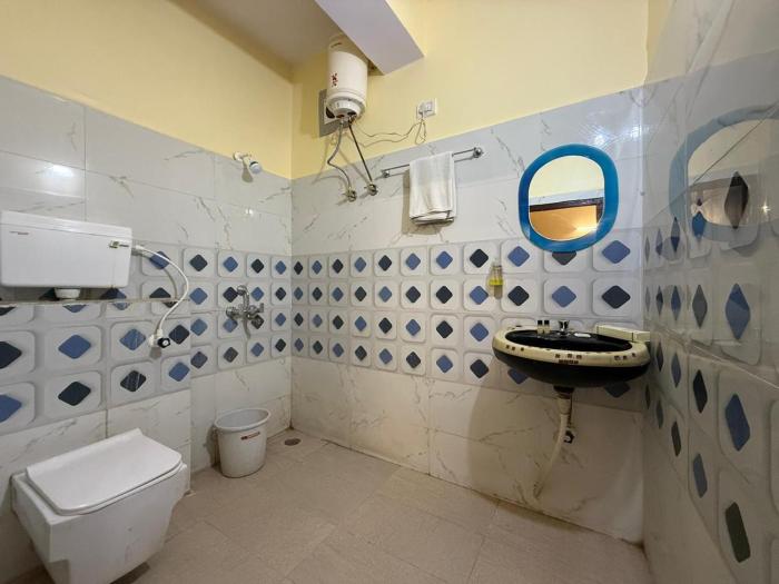 hotel magadh crystal