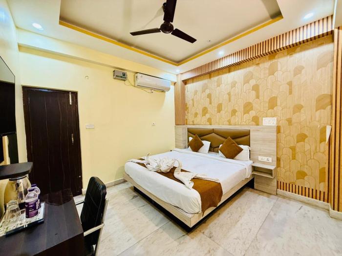 hotel magadh crystal