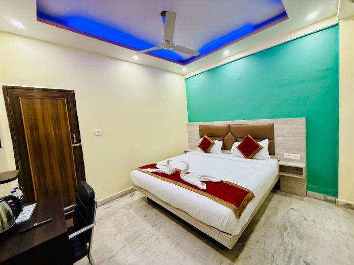 hotel magadh crystal