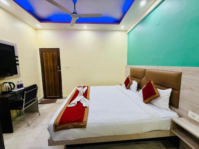 hotel magadh crystal