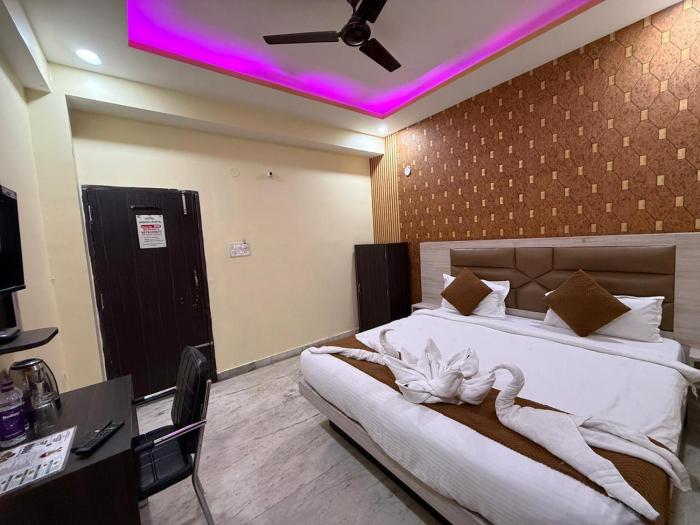 hotel magadh crystal