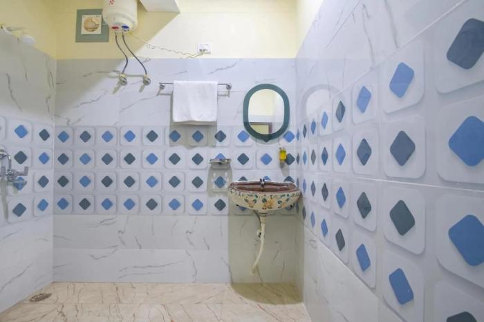 hotel magadh crystal