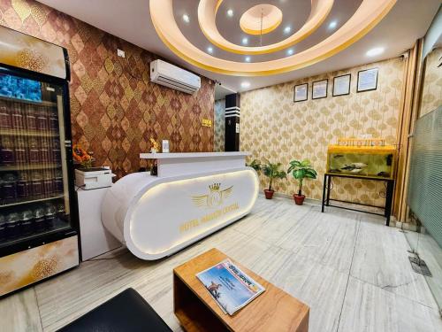 hotel magadh crystal