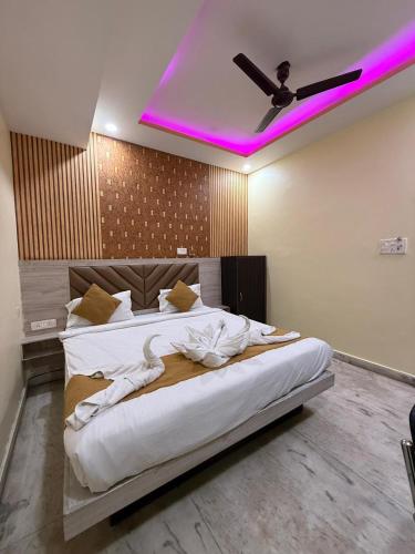 hotel magadh crystal