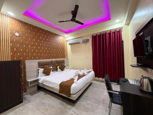 hotel magadh crystal