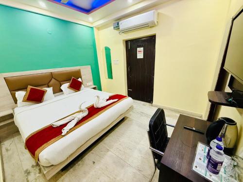 hotel magadh crystal