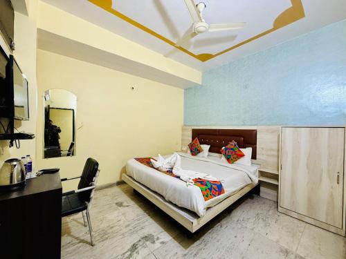 hotel magadh crystal