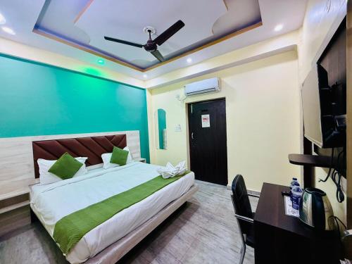 hotel magadh crystal