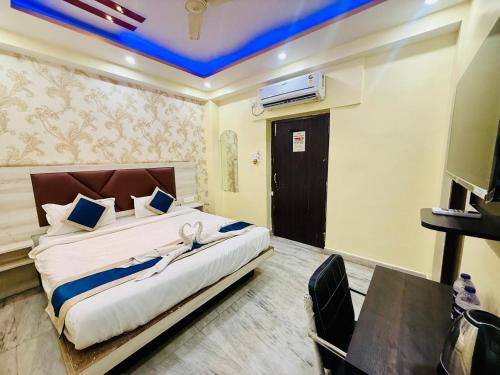 hotel magadh crystal