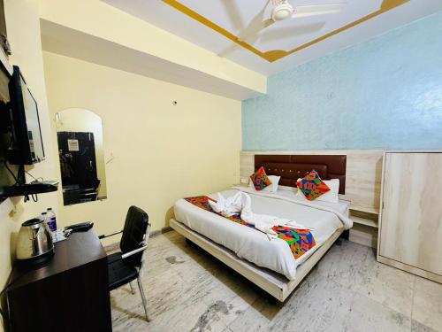 hotel magadh crystal