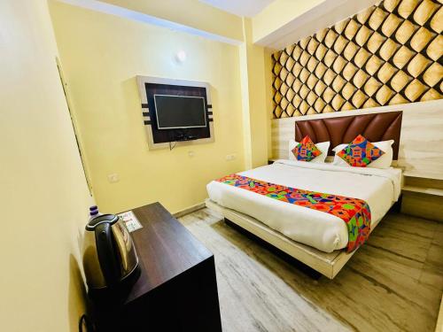 hotel magadh crystal