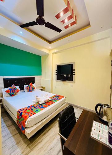 hotel magadh crystal