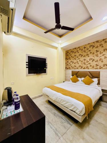 hotel magadh crystal