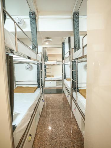 quickstay navi mumbai international airport