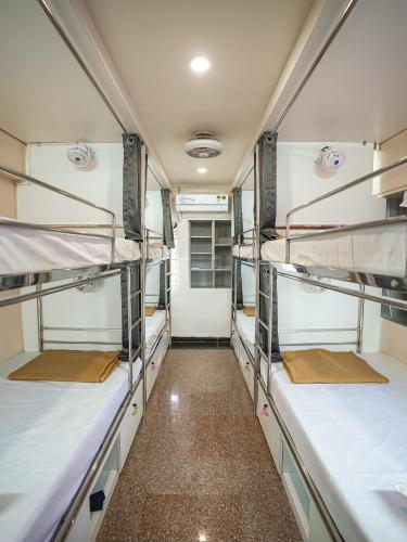 quickstay navi mumbai international airport