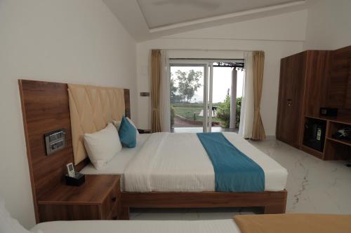 the sangam resort