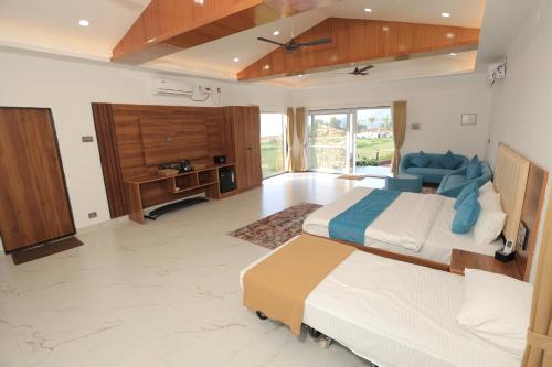 the sangam resort