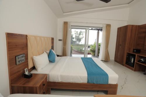the sangam resort