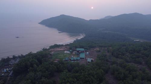 the sangam resort