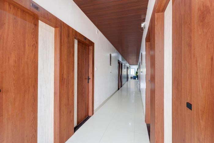 super collection o baramunda bus terminal formerly hotel bansal residency