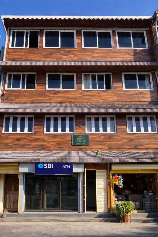 peaks and pines a boutique homestay near darjeeling