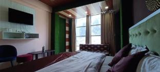chauhan palace and restaurant badrinath uttarakhan