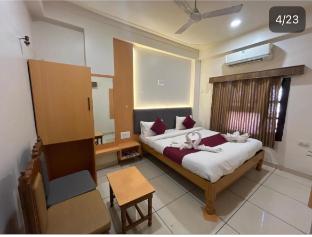 Hotel Jagdish Palace,,3 star