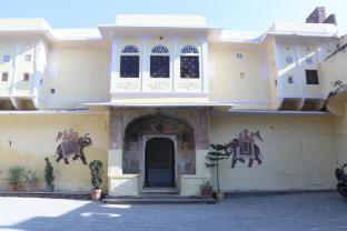 Dhabhai Haveli - A Heritage Stay, Samode ,,5 star