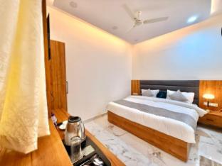 hotel betwa sarowar