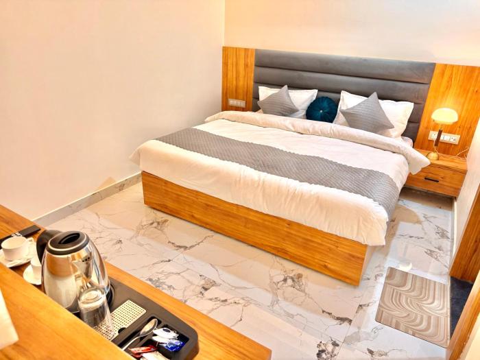 hotel betwa sarowar