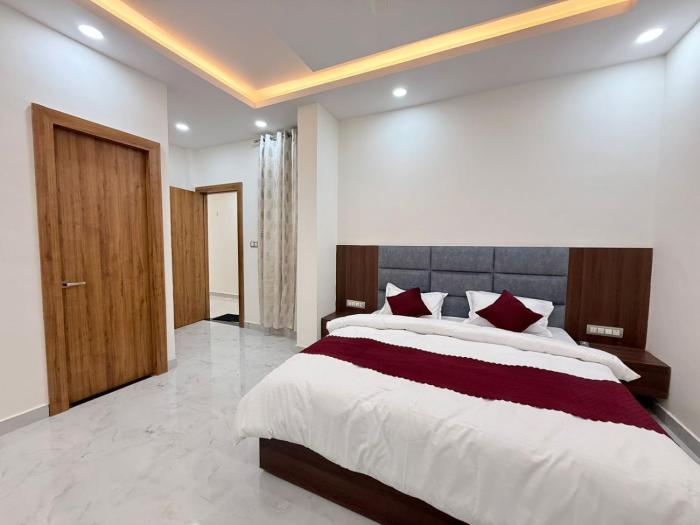 hotel betwa sarowar