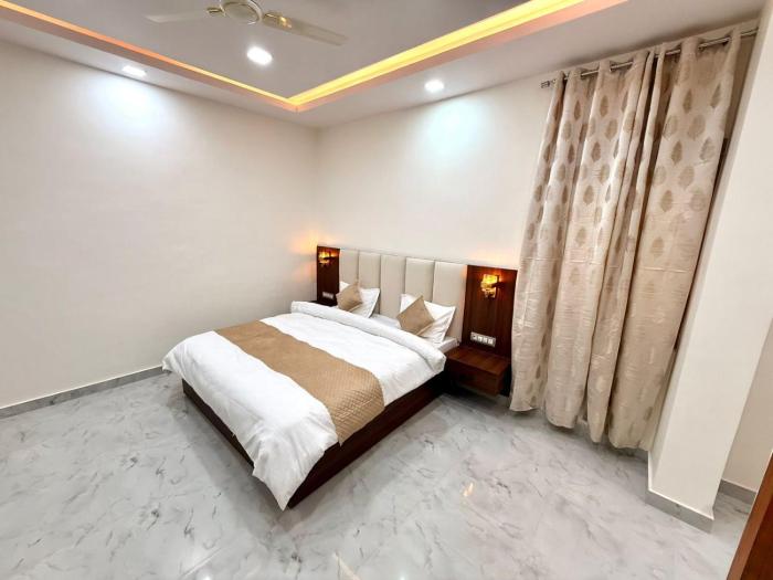 hotel betwa sarowar