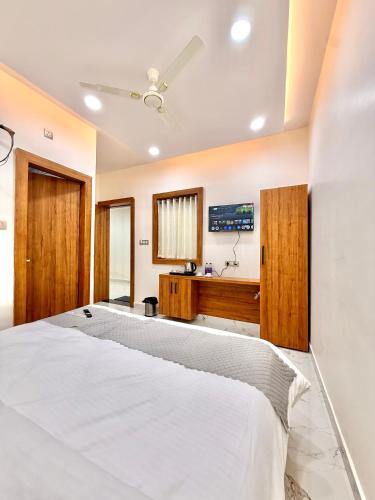 hotel betwa sarowar
