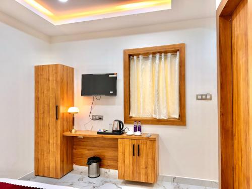 hotel betwa sarowar