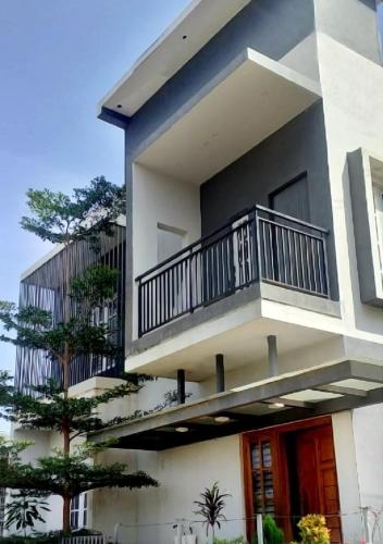 Maple Homes,,5 star