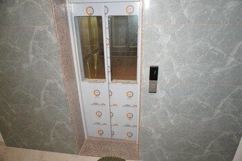 Hotel Jr Palace,,3 star