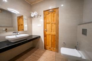 vedikant pine tree resort