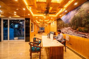 vedikant pine tree resort