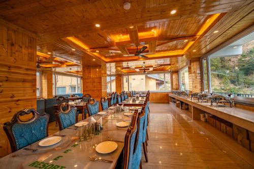 vedikant pine tree resort