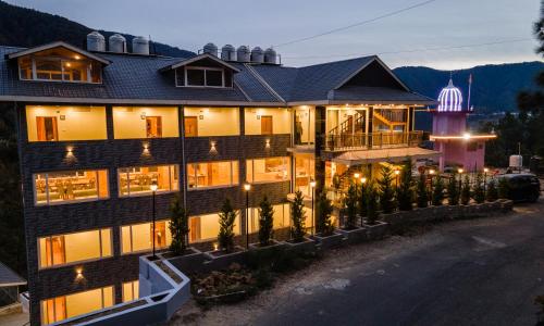 Vedikant Pine Tree Resort,,4 star