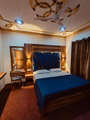 the sapphire retreat